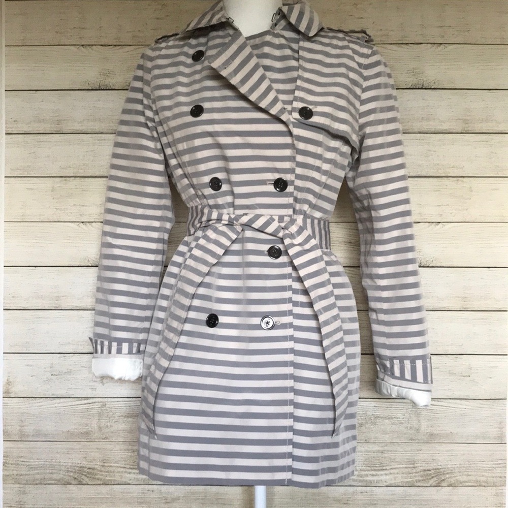 Water-Resistant Classic Trench Coat